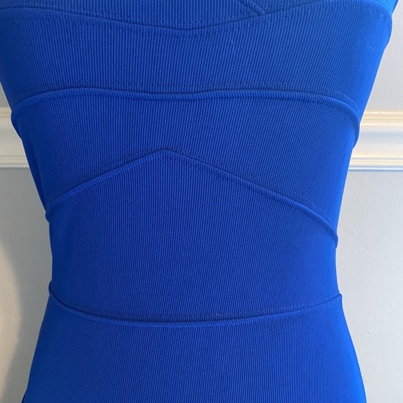 Boohoo blue bodycon dress - Picture 2 of 5